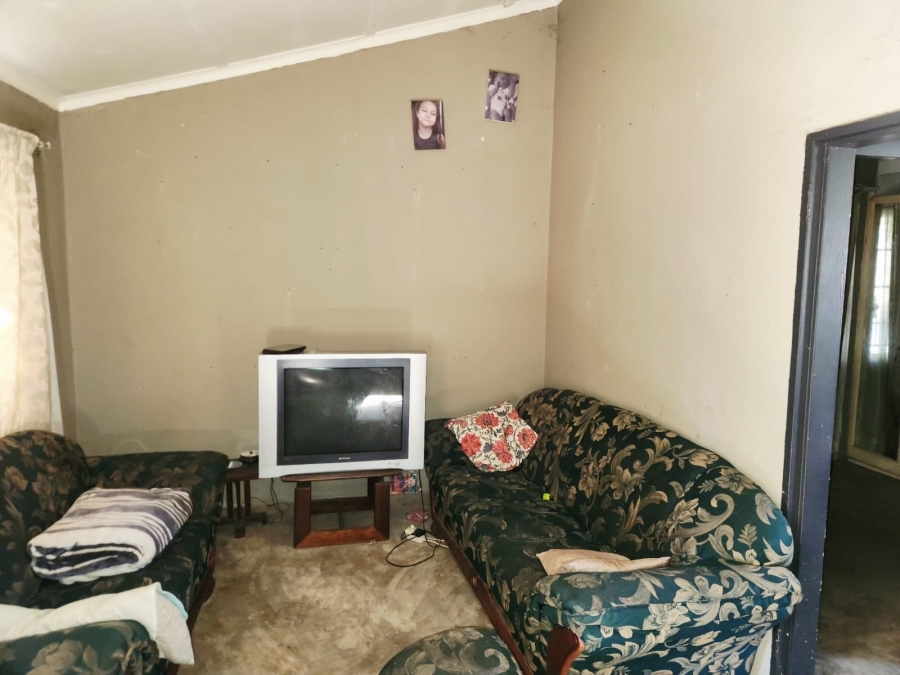 2 Bedroom Property for Sale in Oos Einde North West
